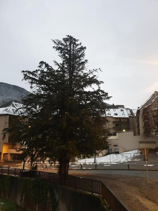Appartement Au Pied Des Telecabines Res La Soulan Bagnères-de-Luchon Exterior foto