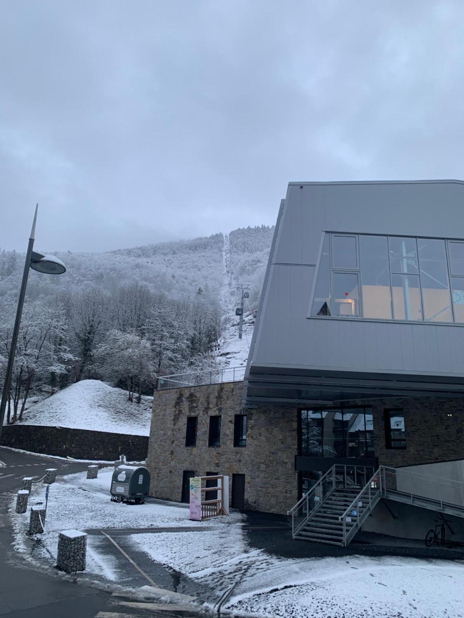 Appartement Au Pied Des Telecabines Res La Soulan Bagnères-de-Luchon Exterior foto