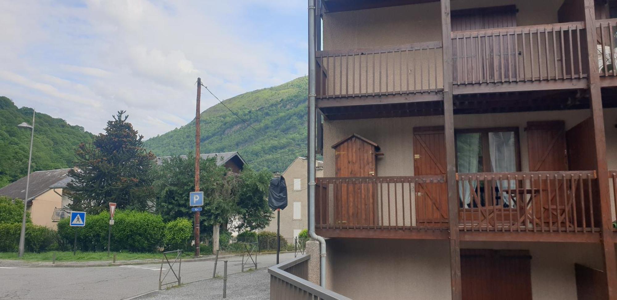 Appartement Au Pied Des Telecabines Res La Soulan Bagnères-de-Luchon Exterior foto